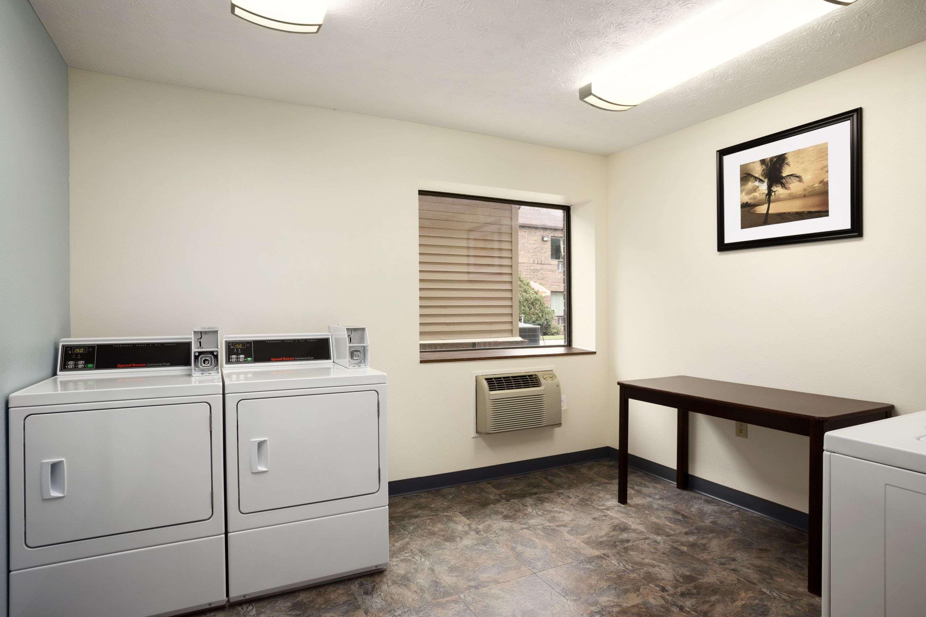 Hotel Days By Wyndham Middletown